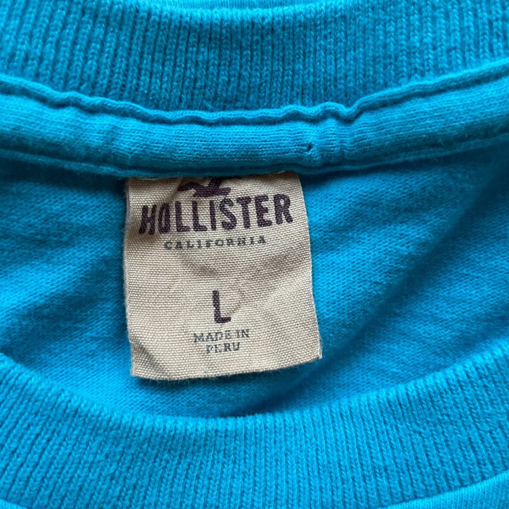 Hollister Men’s Large Aqua Blue Front Logo Short Sleeve Soft Tee Shirt Top - Picture 2 of 16